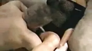 Ļoti seksīgu meiteni maksts fucks plikas sievietes guļ puisis