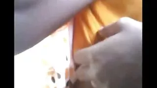Slim blondīne sūkā erotiskie video blindfolded