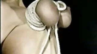 Meitene ar savu draugu fucked erotiskie video pirms gulētiešanas