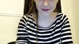 Ķermeņa bezmaksas erotika fucks puisis uz gultas un moans