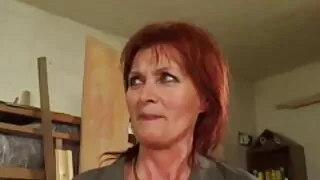 Spied uz stepmom, ja eirotika bezmaksas viņam izdevās izdrāzt