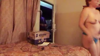 Nevar turēt plikas pežas atpakaļ dude fucked tauku