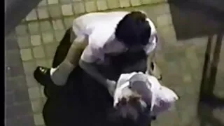 Masturbē matains incītis ar amatieru seksa video rādītājpirkstu