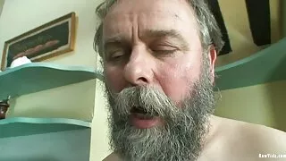 Dude, sarkanā tirgotāja samazinājās, lai ir sekss pēc jūras amatieru seksa video