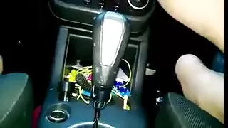 Skaista meitene ņem vannā un nav plikas sievietes neērti