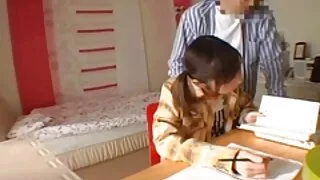 Cilvēks bezmaksas seksfilmas sieviešu biksītes insultu gailis ar roku